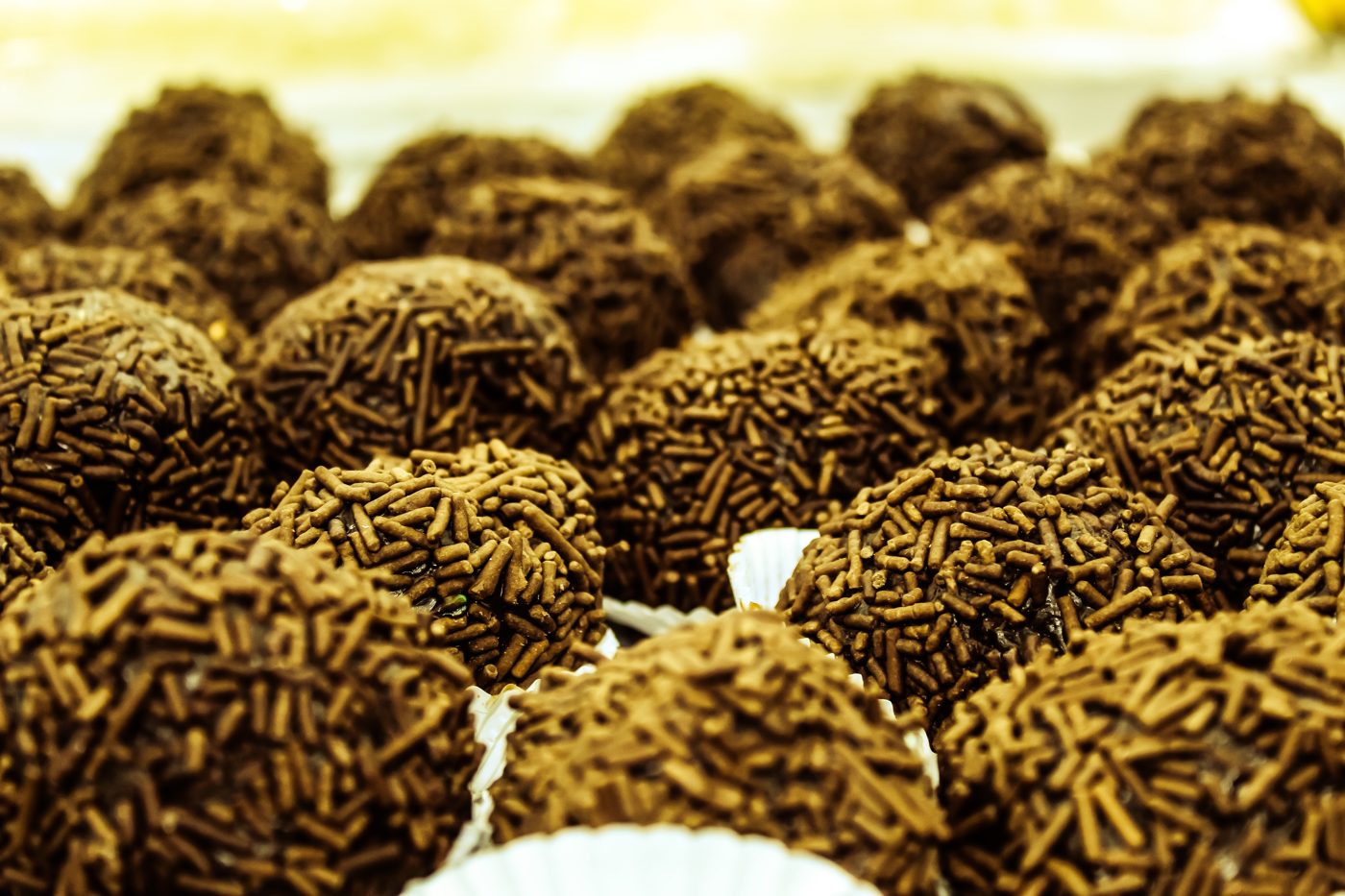 Bandejas de brigadeiro tradicional feitos na hora